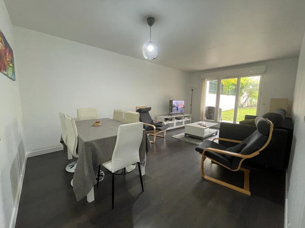 Noisy-Le-Grand Centre : Proche Disneyland Et Paris Apartment Bagian luar foto