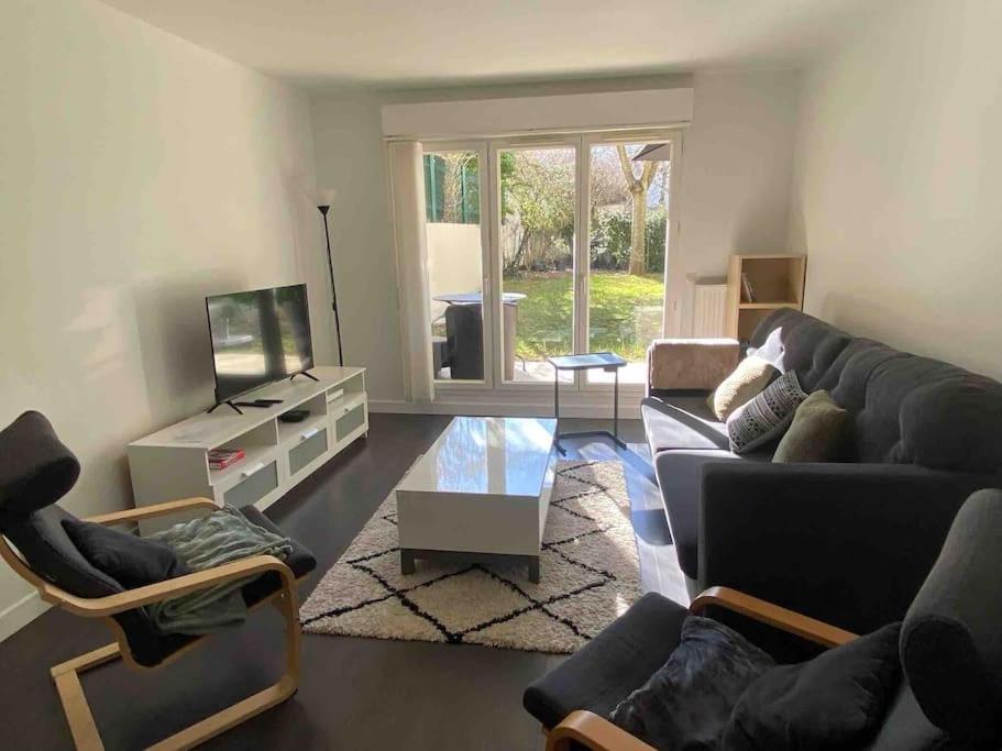 Noisy-Le-Grand Centre : Proche Disneyland Et Paris Apartment Bagian luar foto